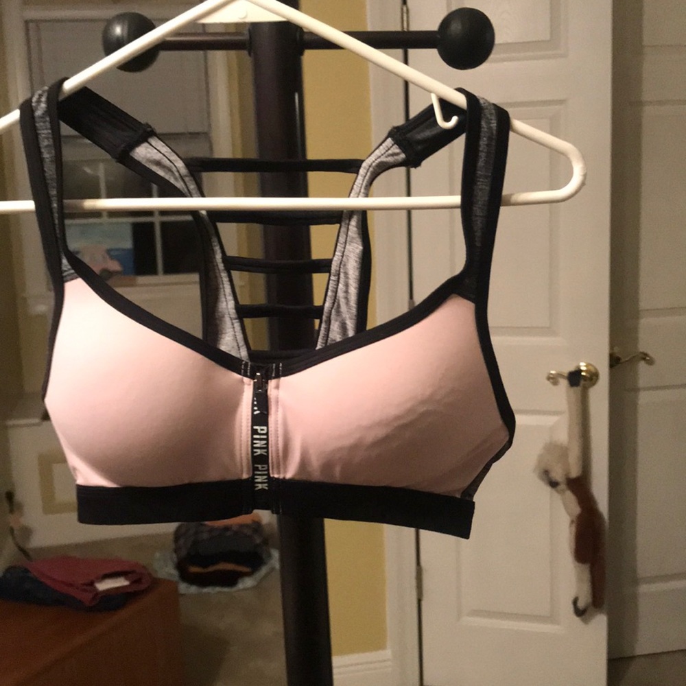 Sports bra